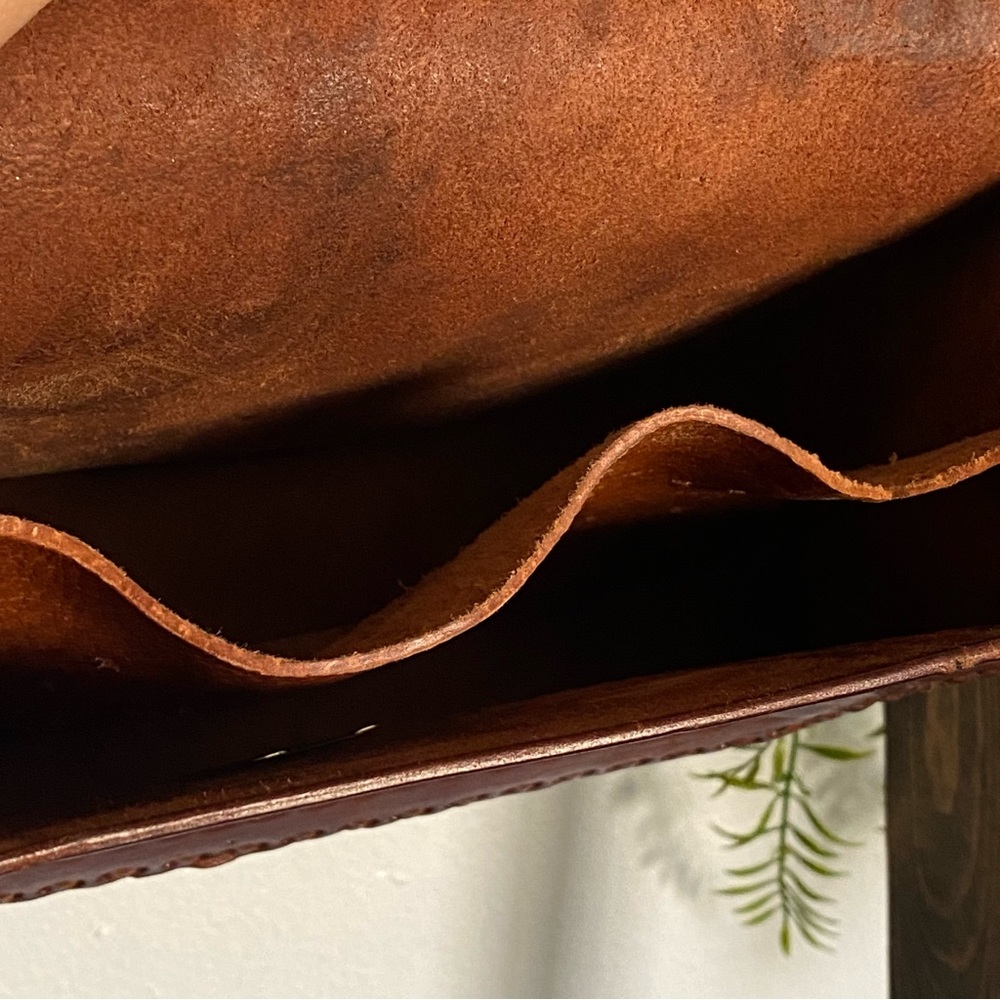 Chiapas Mini Brief Crossbody - Picture 9 of 9